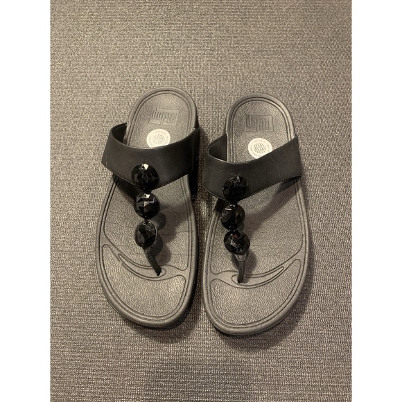 FitFlop 476-090 PETRA Black Jewel Leather Flip-Flop Toning Sandals Womens Sz 8 - Picture 1 of 4